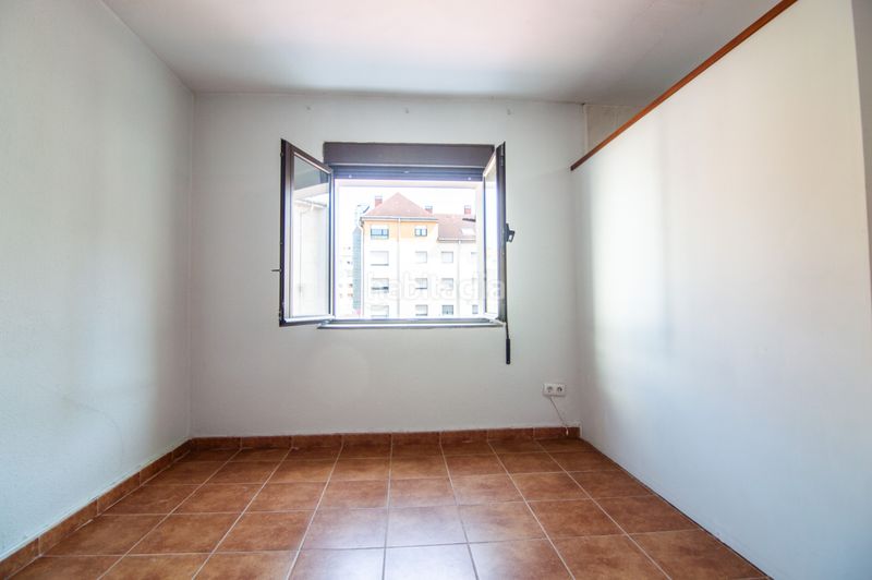Foto 5f989336-91f5-40ea-a59c-7480f33cd97c. Piso centro pola en la pola Siero Siero
