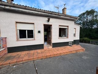 Casa adossada a San Claudio - Escamplero