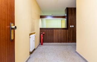 Oficina en Muoz degrain 5. Esta exclusiva oficina en venta se encuentra ubicada en la zona