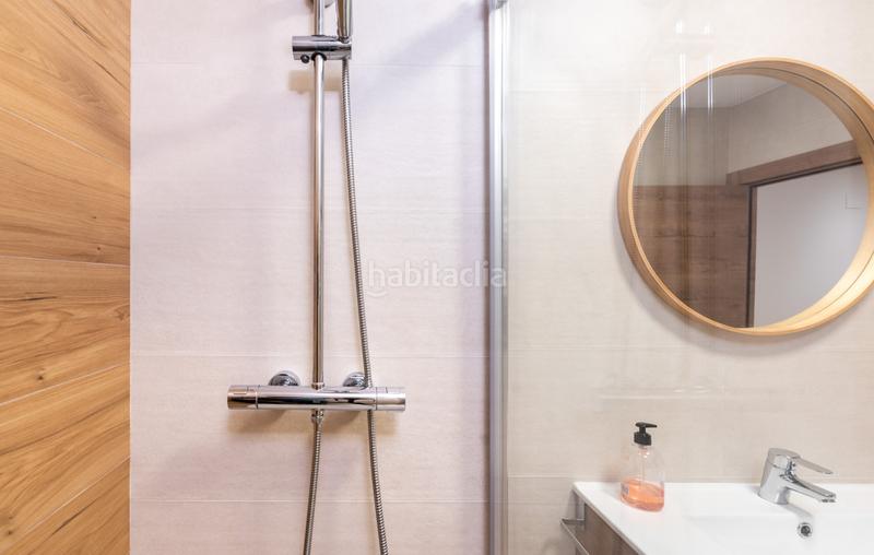 Foto cdd80e36-f24f-4ff4-90f2-b66412ee9da1. Alquiler piso en Oviedo - bermudez de castro 3 piso alquiler c bermúdez de castro, 3 en Oviedo