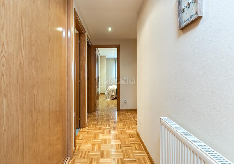 Foto f49a410e-1dbe-4344-97fa-a9c49f6445d2. Piso en Oviedo - cl jaime truyols santonja 3 piso c jaime truyols, 3 en Oviedo