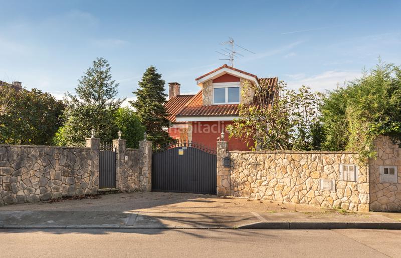 Foto 7ae65835-7b2c-41d6-9cba-597d2d23c2ff. Casa en Somió - cm primulas-somio 136 chalet independiente c prímulas somio gijon en Gijón