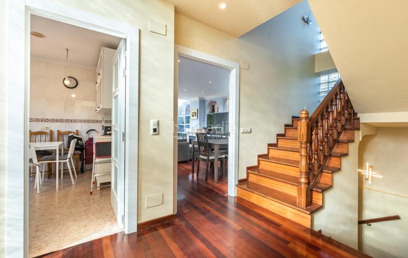 Foto c1b966ba-45dc-4fda-bcd0-ced3356c6f99. Casa en Somió - cm primulas-somio 136 chalet independiente c prímulas somio gijon en Gijón