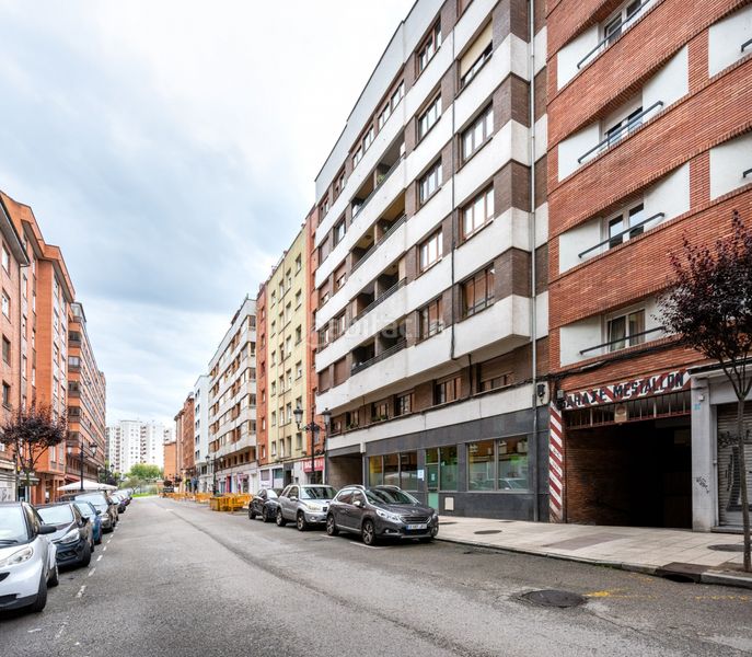 Foto 0d40fe54-72e4-4bc2-8272-9901900a0f53. Lloguer pis a Oviedo - cl san pedro mestallon 8 a Oviedo
