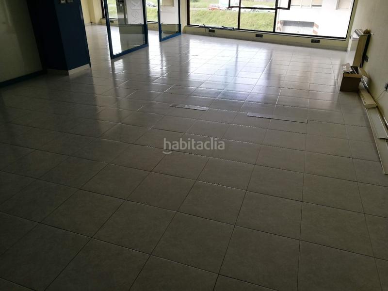 Foto 1f46ac05-03f9-4cfb-a5f3-87513bf9de3e. Oficina en Carballo