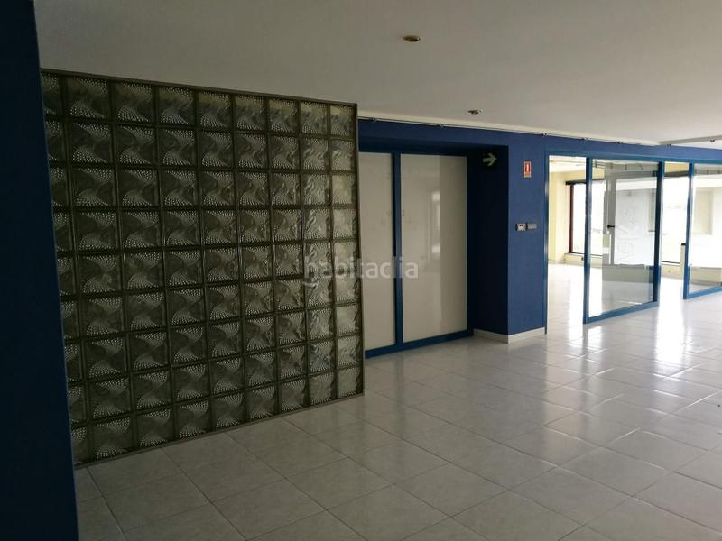 Foto c4affab7-7e44-4dc4-b6b9-1dbb85677bee. Oficina en Carballo