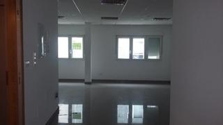 Lloguer Oficina  Rúa coruña. Oficina con dos baños y 80 m/2.( con licencia de apertura)