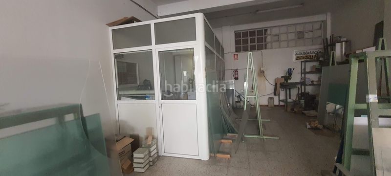 Foto d37526cf-a6a4-468a-adfe-e5c22fc98070. Local comercial a rúa mahón 1 a Carballo