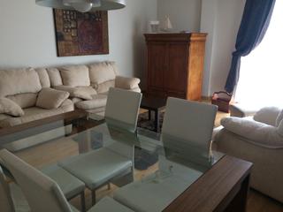 Pis en Avenida razo 14. Venta de vivienda con inquilino