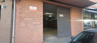 Rent Business premise in Rúa santa maría 7. Local comercial apto para almacenaje, muy céntrico