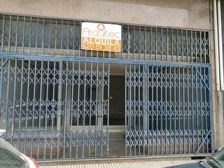 Lloguer Local Comercial  Rúa sol. Local de 200 m2 con posibilidades de gran almacenamiento en nave