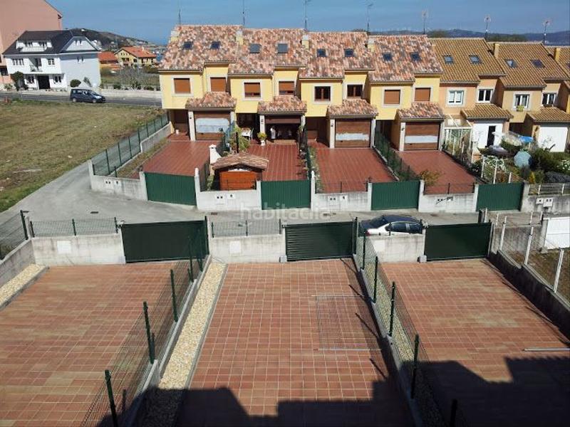 Foto 661a4a8d-c09e-407b-b9d1-c55df6b4fa22. Casa pareada se vende chalet adosado en Laxe