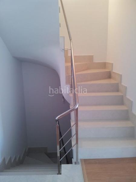 Foto c8a8dde6-b6d1-4724-bf9a-1a22f933306e. Casa pareada se vende chalet adosado en Laxe