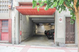 Local Comercial  Avenida avenida de los mallos. Local comercial de 200m2 construidos en los mallos a coru�a