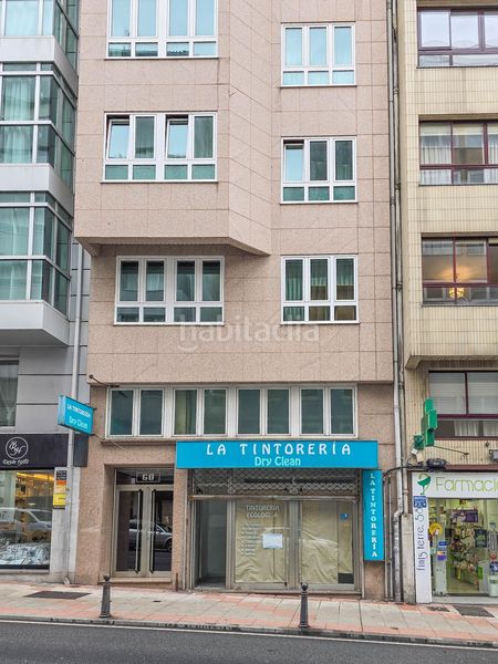 Foto 3ce16ca7-942b-4ac5-a26a-ed53d5bdf8d2. Local comercial amplio local comercial en a coruñaoportunidad única en Coruña (A)