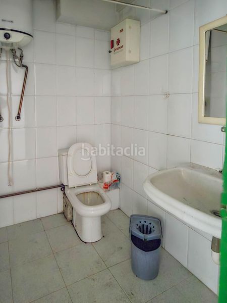 Foto 8f1a332b-af14-4390-bd01-a230b743b684. Local comercial amplio local comercial en a coruñaoportunidad única en Coruña (A)
