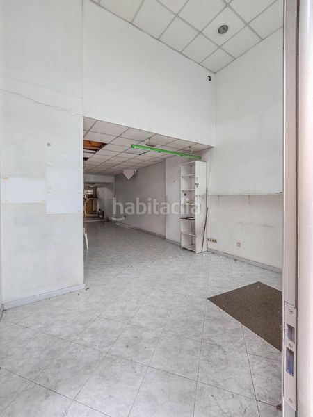 Foto b708a430-17dd-4064-9012-563183015b68. Local comercial amplio local comercial en a coruñaoportunidad única en Coruña (A)