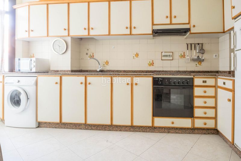 Foto 07d0fcd3-251d-46aa-b45f-ee631f234eba. Pis a Los Castros - Castrillón Coruña (A)