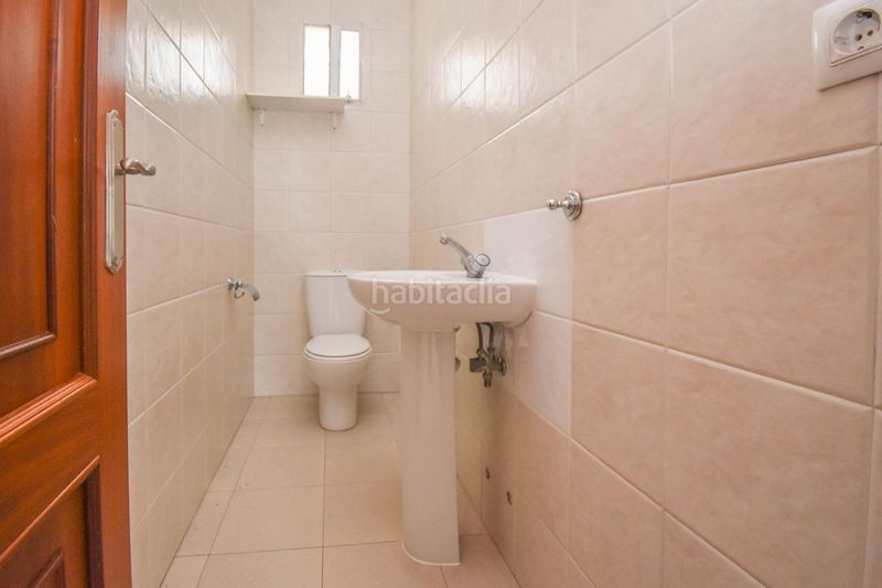 Foto 346c4ef0-120f-4883-8307-06d8e06ec2ad. Lloguer local comercial a Cambre