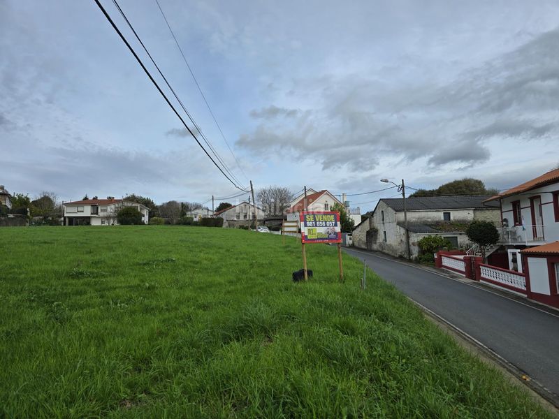 Foto 60a6f1d2-82e9-4f41-9699-d2c4a006b787. Terreny residencial a Cambre