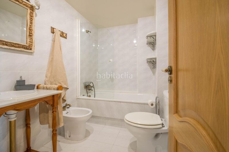 Foto 0a59394c-9b32-497c-8bbf-5a0f33525df5. Flat with heating parking in Cambre