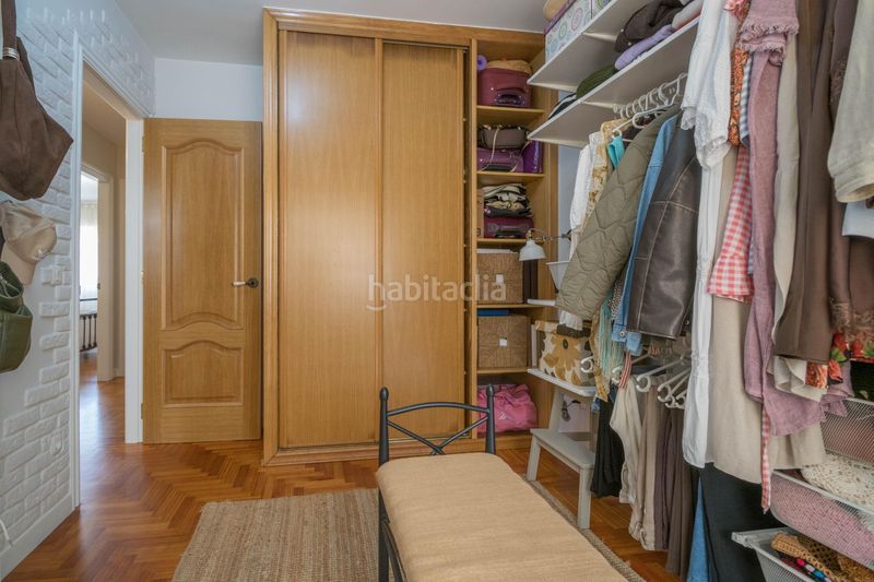 Foto 1ac65a38-80e7-488b-bc69-f0f42ccfdaf1. Flat with heating parking in Cambre