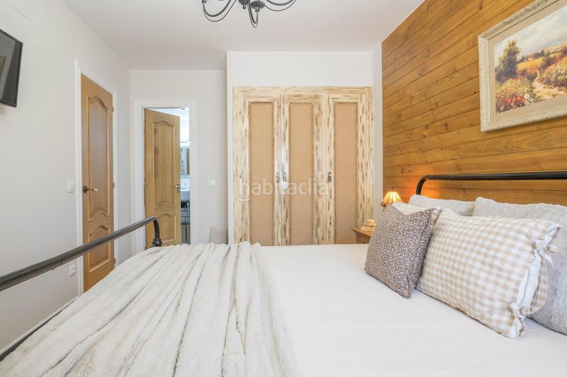 Foto 4c12952d-2030-4250-98ff-0573915b116a. Flat with heating parking in Cambre