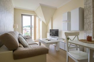 Etagenwohnung  Amil. Piso amueblado de 2 habitaciones en cambre a coru�a