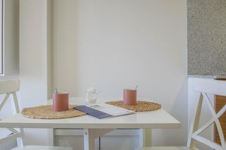 Pis  Amil. Piso amueblado de 2 habitaciones en cambre a coruña