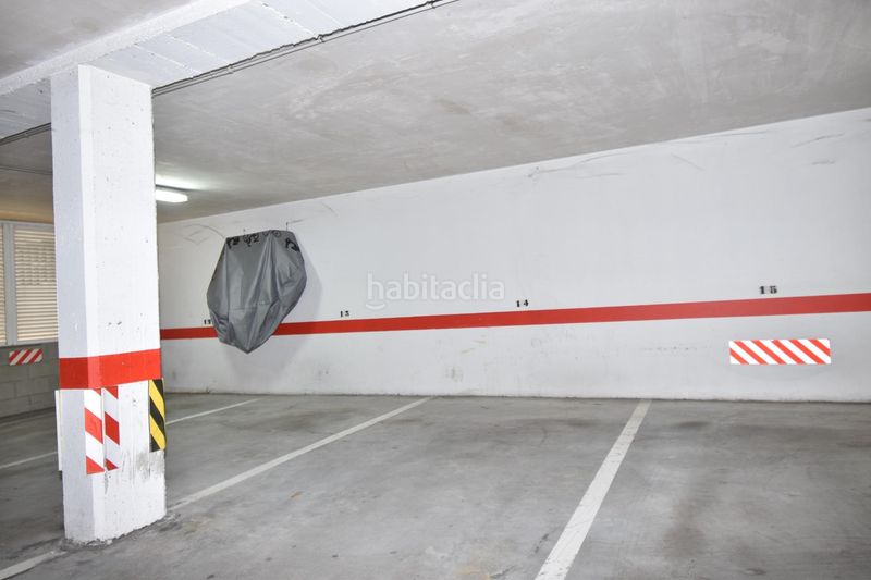 Foto 11e2c43c-b103-446d-8329-d88d8a0264d4. Aparcament cotxe a Cambre