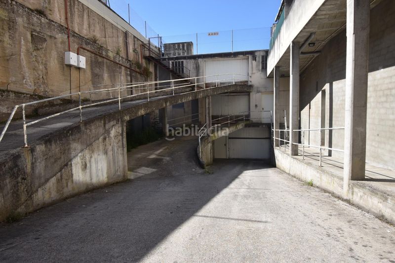 Foto 87928494-76a4-46c1-ac79-784fbeb56a28. Aparcament cotxe a Cambre