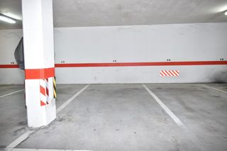 Parking coche en Cambre. Plaza de garaje en cambre