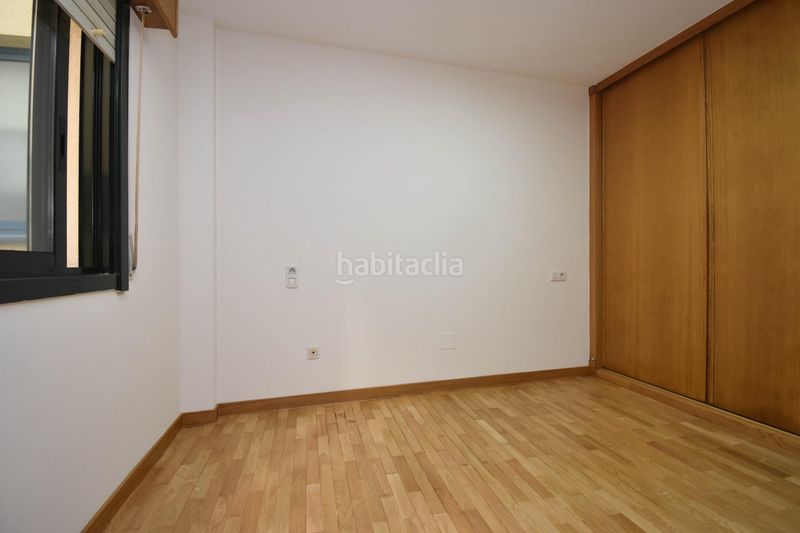 Foto d2eff755-1052-43da-b93b-a253d42926b6. Lloguer pis amb calefacció aparcament a Cambre