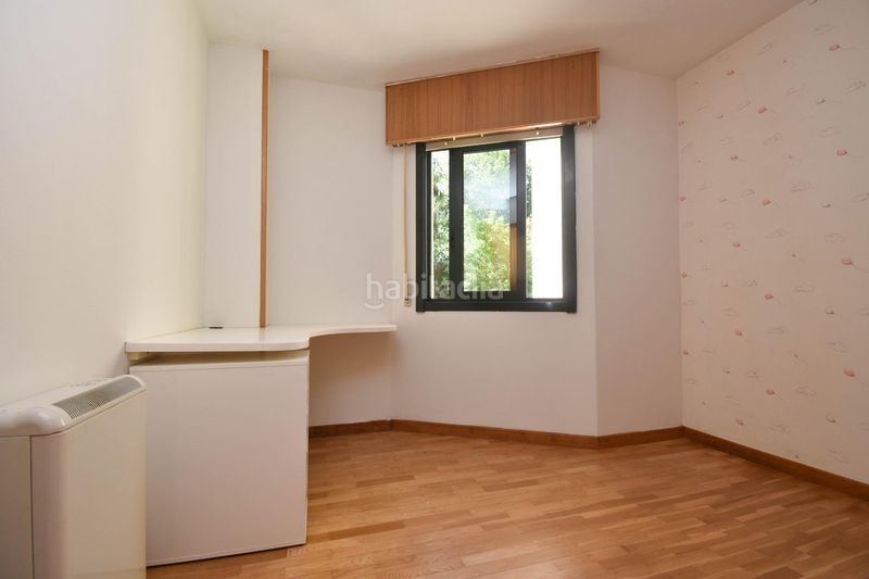 Foto 580ae1a6-f541-4d42-81ad-7bb81719978f. Rent flat with heating parking in Cambre