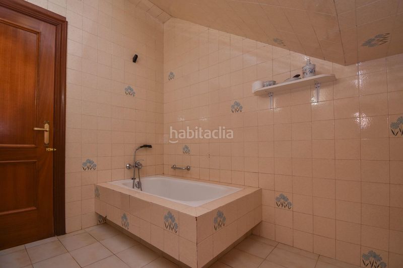 Foto 3ee77694-4cbd-4270-b3dd-5287d5f654eb. Lloguer casa amb calefacció aparcament a Cambre