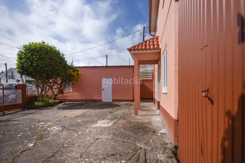Foto 4b6e11ec-1279-4d10-86fc-54e6eda3b3bc. Lloguer casa amb calefacció aparcament a Cambre