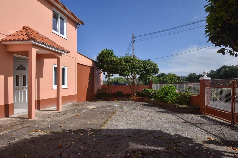 Foto 7307d916-60aa-4c58-aa20-ad00f59de7e4. Lloguer casa amb calefacció aparcament a Cambre
