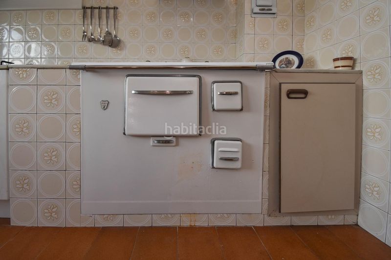 Foto 89bbf188-8798-49b4-bd65-9d03e86c7f52. Lloguer casa amb calefacció aparcament a Cambre