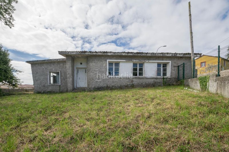 Foto d13f2f94-06ab-45e6-9cd0-c36b3f50dbd2. Casa a Cambre