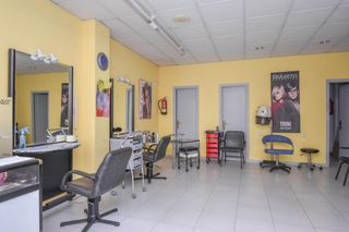 Business premise in Cambre