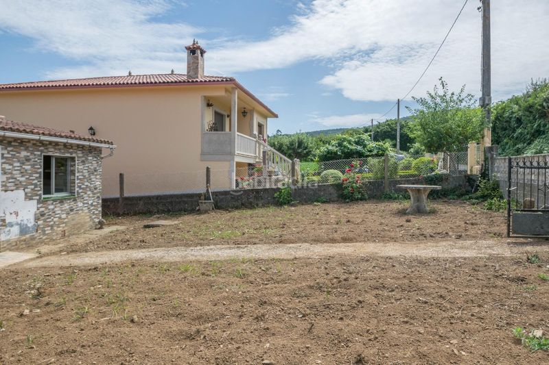 Foto c1d6e742-aeff-4e25-bd7e-5d99e9426b60. Masia a Abegondo
