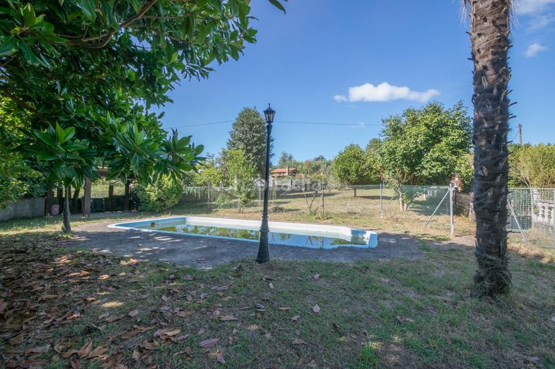 Foto 628c9397-e7ba-4a72-a9ab-e2e0b0debb4d. Casa amb calefacció aparcament piscina a Cambre