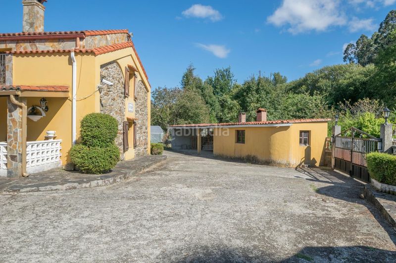 Foto 72abf437-4e4c-4300-b780-57ca000067e0. Casa amb calefacció aparcament piscina a Cambre