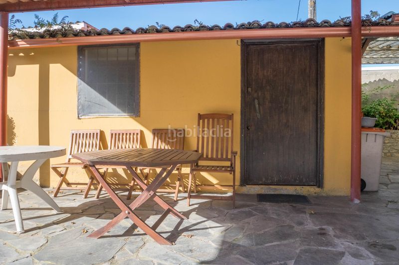 Foto 7f2b8444-240c-4c97-af45-d7db0eee20c7. Casa amb calefacció aparcament piscina a Cambre