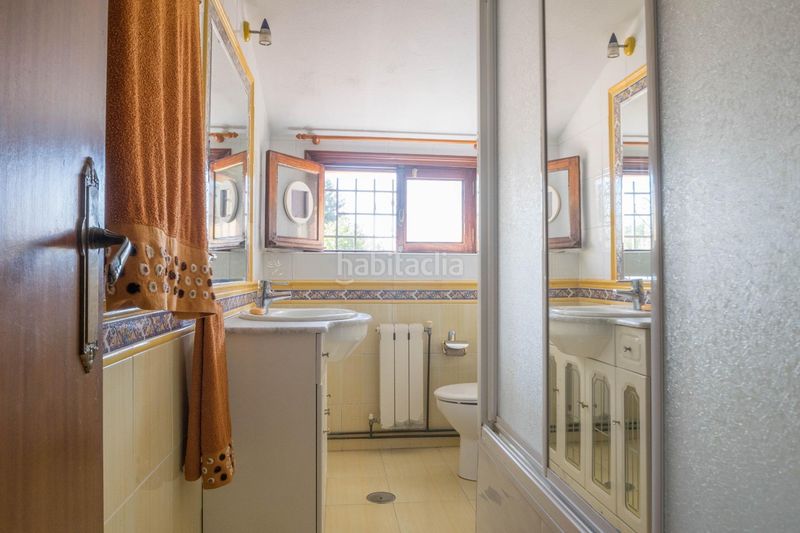 Foto f92cf1d5-9e76-441d-9bcb-221658a44a47. Casa amb calefacció aparcament piscina a Cambre