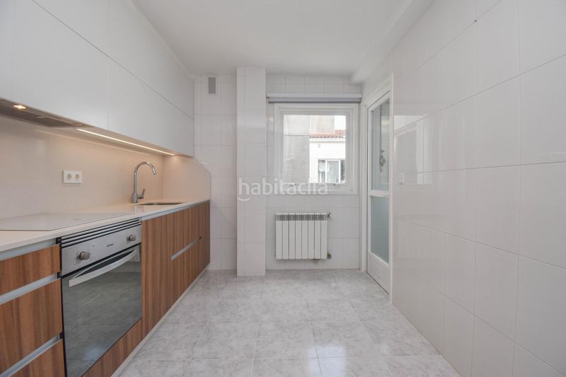 Foto f681f6de-f690-4ff8-8014-d62a84cc3d80. Lloguer àtic amb calefacció a Cambre