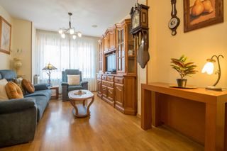 Pis  Avenida vilaboa. Oportunidad en culleredo piso de 2 habitaciones con garaje y tra