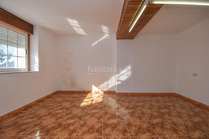 Foto 29acf9bb-18f8-43d3-8645-daa77deb7016. Lloguer casa amb aparcament a Cambre