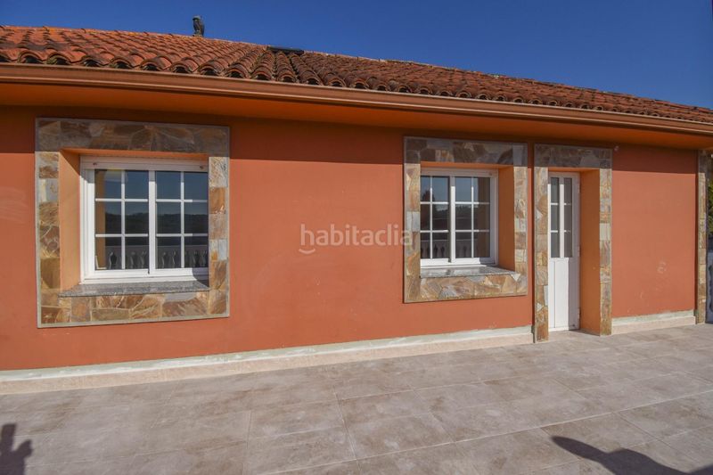 Foto 7c077e0e-89c5-4c34-a9f9-8cfedecbfd59. Lloguer casa amb aparcament a Cambre