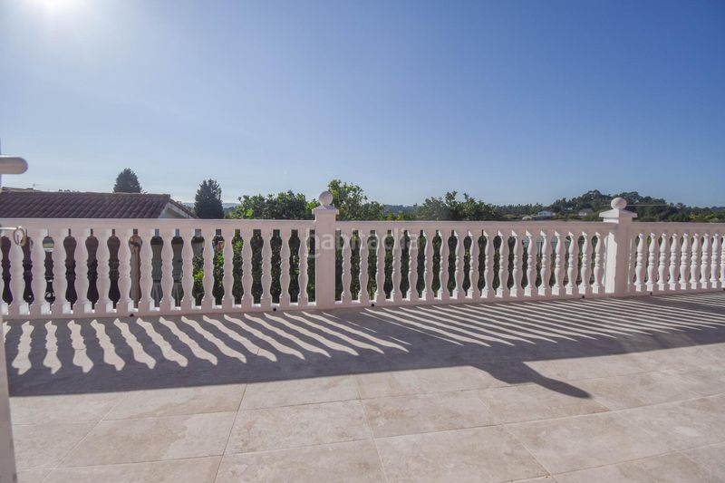 Foto f578ea79-7f1f-4a94-9d1d-a4c8bf07cb7d. Lloguer casa amb aparcament a Cambre